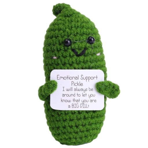 Pepino de ganchillo con inscripción positiva Talismán hecho a mano Decoración para el apartamento Regalo original Amuleto de alegría y buen humor.