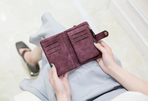 Petite portefeuille en cuir pour femmes M222