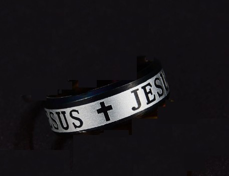 Pierścionek damski Jezus J846