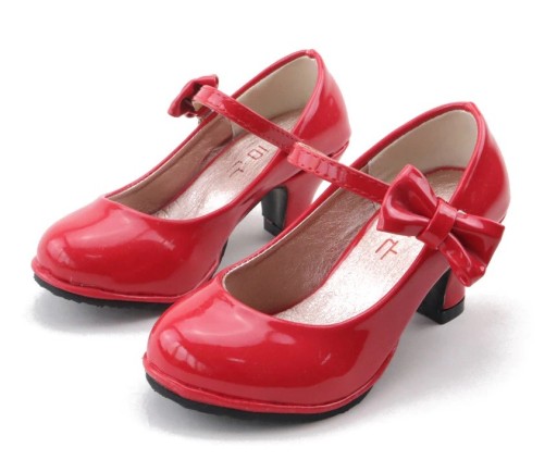 Piger pumps med rem A1437