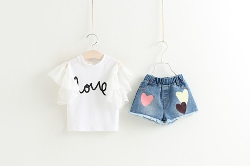 Pigersæt - T-shirt og shorts med hjerter J1273