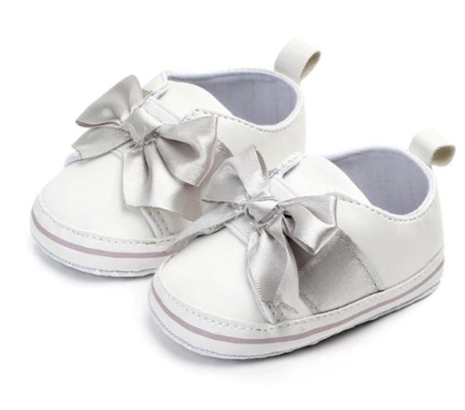 Pigersneakers med sløjfe