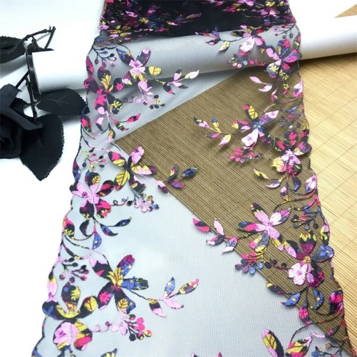 Pizzo ricamato in rete 21 x 91 cm Pizzo in poliestere con motivo floreale Tessuto decorativo per cucire abbigliamento decorazioni addobbi per matrimoni creazioni fai da te
