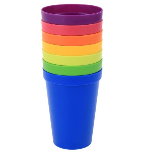 Plastikkopper 7 stk.