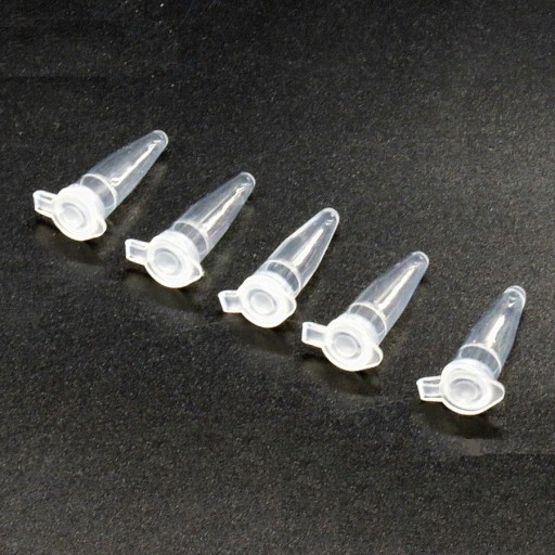 Plastikowe probówki z nakrętką