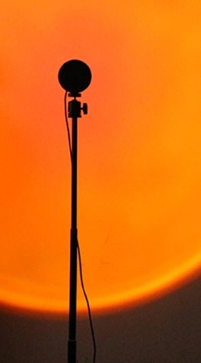 Podłogowa lampa projekcyjna zachód słońca