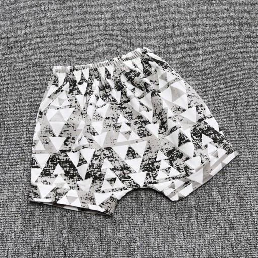 Pojkshorts med intressant mönster - Svart-vit