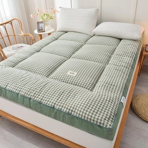 Portable travel mattress 90 x 200 x 10 cm, quilted topper with a textile cover, for the ground, floor, camping, cottage, and for guests