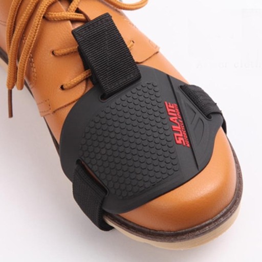 Protecteur externe de coup de pied