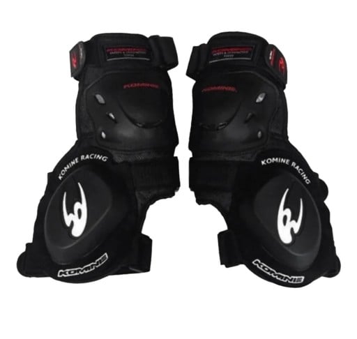 Protège-genoux professionnels noirs avec coque rigide et rembourrage Sangles réglables Équipement de protection pour les courses de motocross
