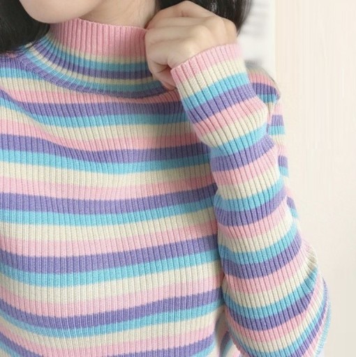 Pull à col roulé rayé pour femmes G365