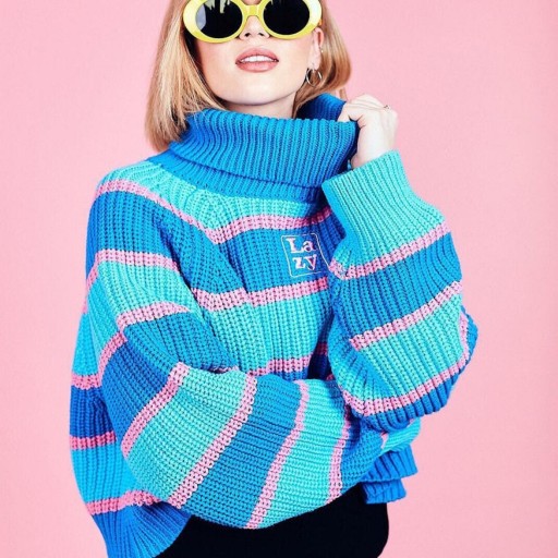 Pull à col roulé rayé pour femmes