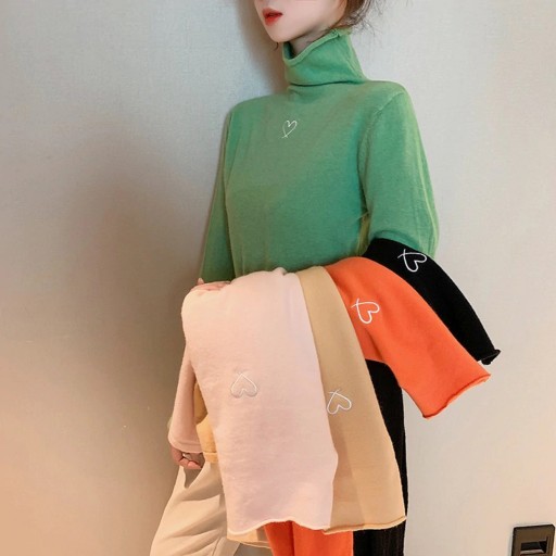 Pull col roulé pour femmes avec cœur