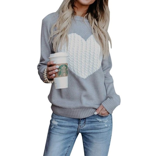 Pull en tricot pour femme avec un cœur