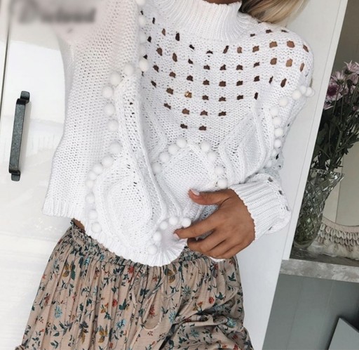 Pull en tricot pour femmes avec pompons