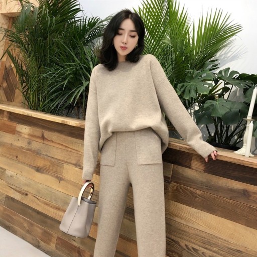 Pull et pantalon pour femmes B1037