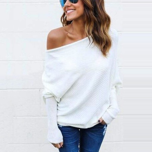 Pull femme à épaule dénudée