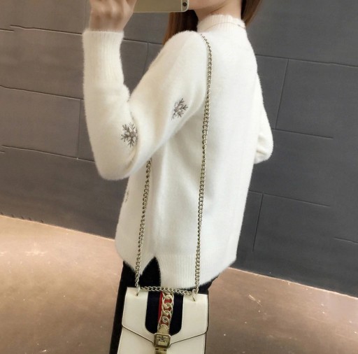 Pull femme avec flocons