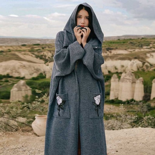 Pull long pour femme avec capuche