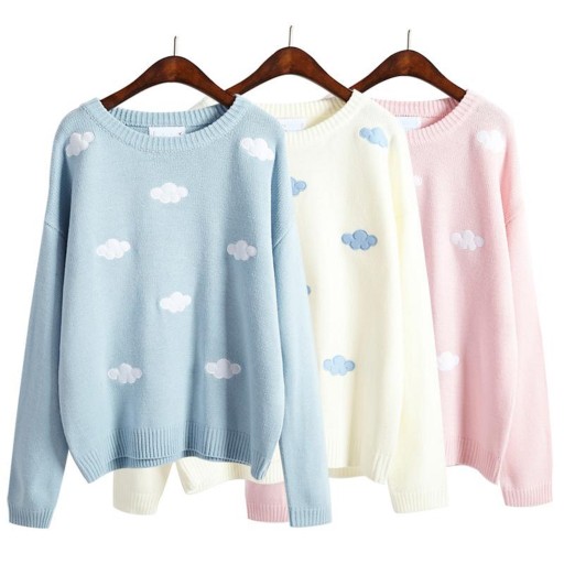 Pull pour femmes avec des nuages A2162