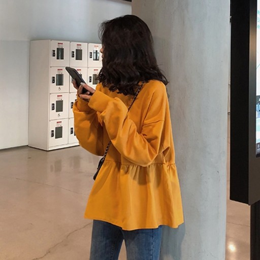 Pullover da donna con volant