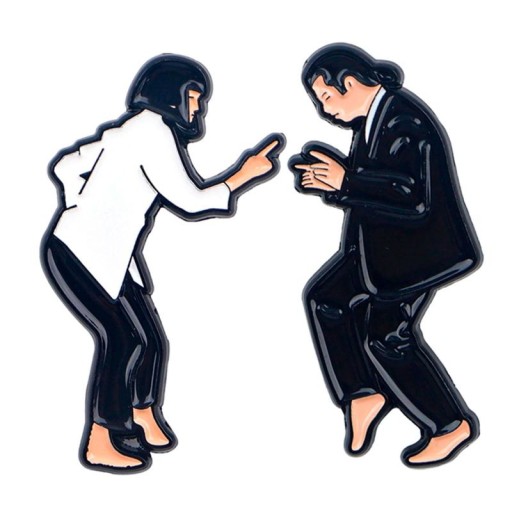 Pulp Fiction táncoló figurákokat ábrázoló kitűzők készlete kb. 2 x 3,5 cm és 1,6 x 3,5 cm színes rajzolt kitűzők kabátra, hátizsákra kiegészítő