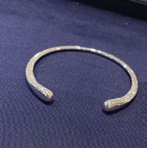 Pulseira aberta feminina H110