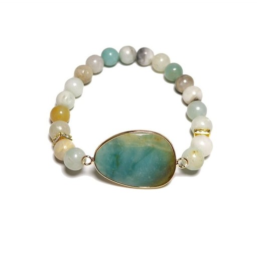 Pulseira de contas feminina com pedra