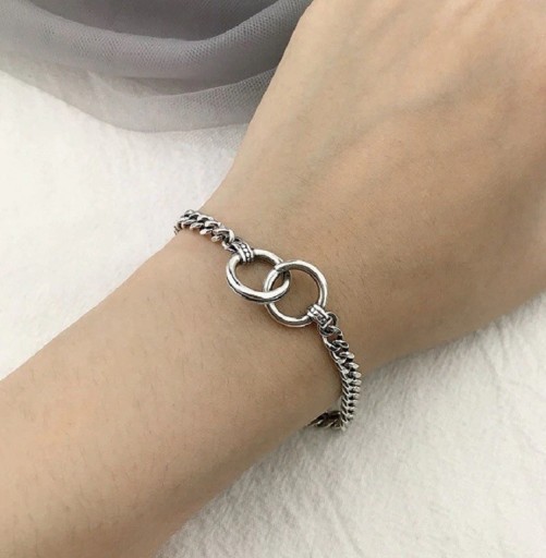 Pulseira feminina com argolas P191