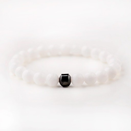 Pulseira masculina de contas com hematite