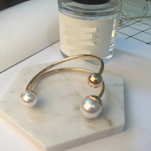 Pulsera abierta de mujer con perlas H640