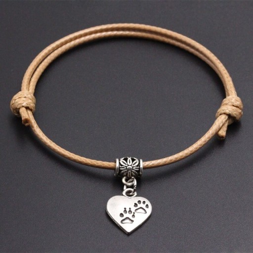 Pulsera de hilo con corazón H469
