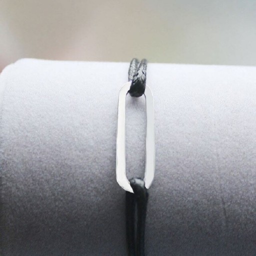 Pulsera de hilo rectangular para mujer