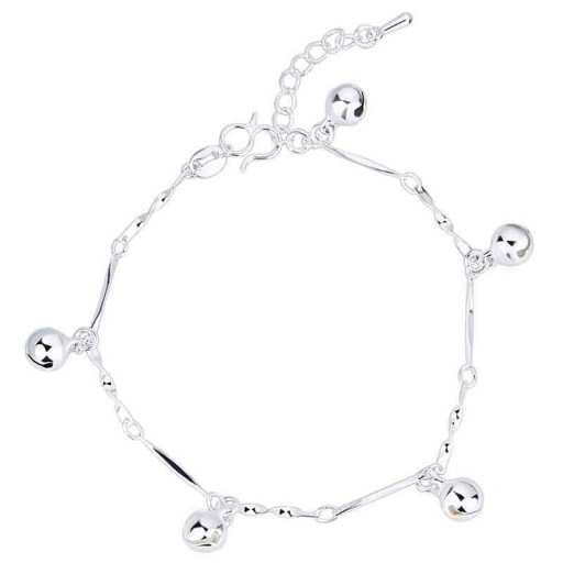 Pulsera de mujer con cascabeles