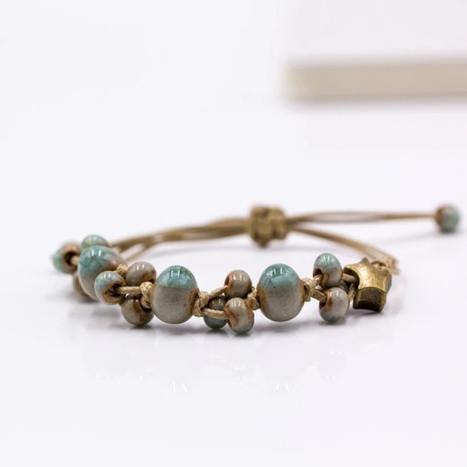 Pulsera retro de mujer