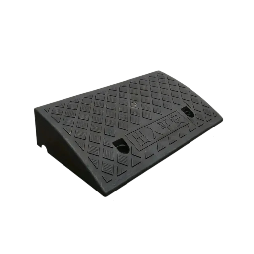 PVC rámpa 50×27×9 cm csúszásgátló sáv a magas küszöbök és egyenetlenségek leküzdésére autókhoz, kocsikhoz és gépekhez