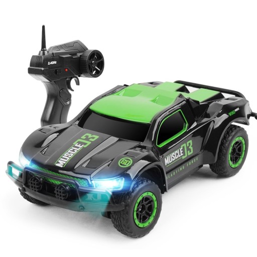 RC-maastoauto valoilla