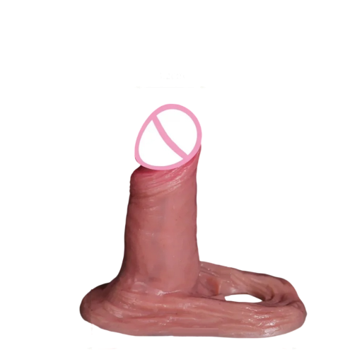 Realistický silikónový návlek na penis 11 cm s dlhými semenníkmi 12,5 cm a otvorom na pretiahnutie semenníkov, žilkovaním a telovým odtieňom, diskrétne balenie