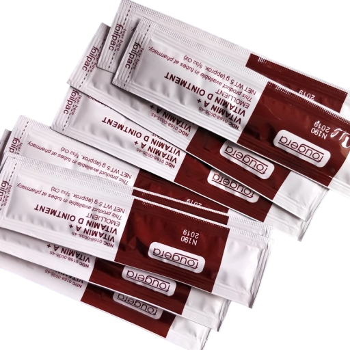 Regenererende creme mod ar efter permanent makeup og tatoveringer. Genopbyggende lindrende creme mod ar. Pleje til permanent makeup og tatoveringer. 100 stk.