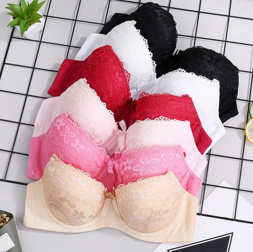 Reggiseno in pizzo con fiocco