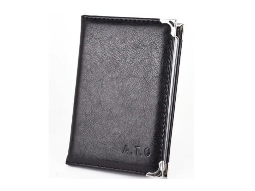 Reiseetui für Dokumente und Karten aus schwarzem PU-Leder mit silbernen Ecken Transparente Taschen und herausnehmbare Folieneinlage Größe 14,2 x 9,8