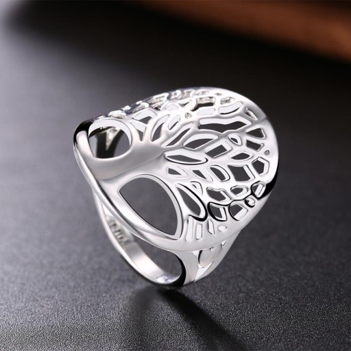 Ring med et træ