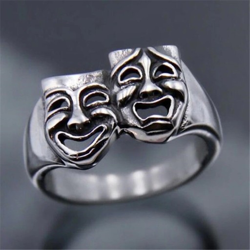 Ring met maskers