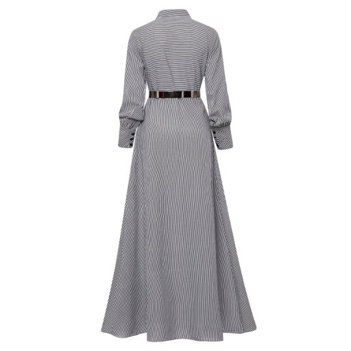 Robe à rayures avec col