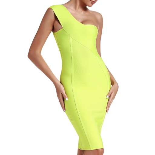 Robe bandage à une épaule