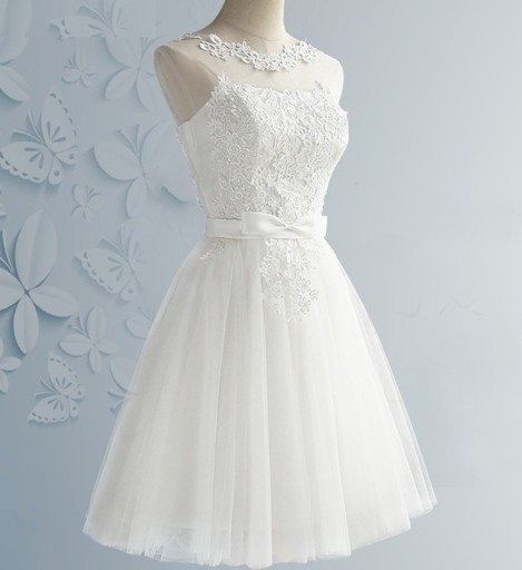 Robe de soirée en dentelle