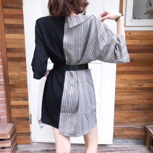 Robe mini extravagante
