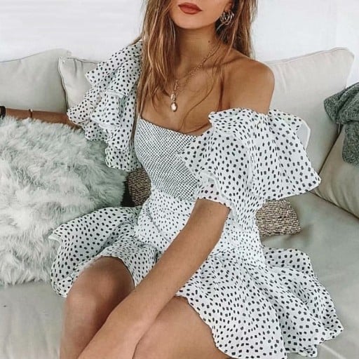 Rochie de vară pentru femei cu volane