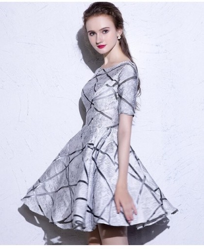 Rochie mini cu model geometric