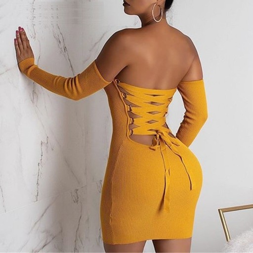 Rochie sexy cu umerii goi